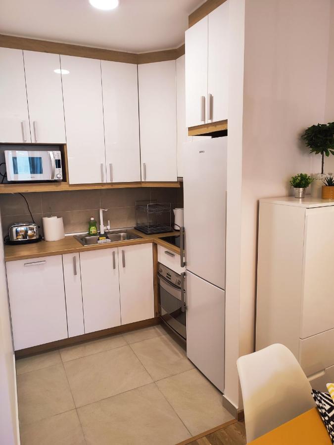 Center Firefly Gardens Apartment نوفي ساد المظهر الخارجي الصورة