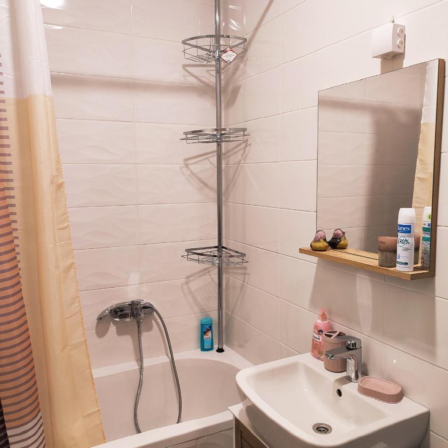 Center Firefly Gardens Apartment نوفي ساد المظهر الخارجي الصورة